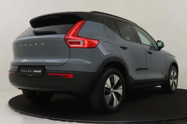 Volvo XC40 (2020) thumbnail 2