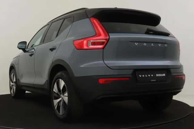 Volvo XC40 (2020) thumbnail 4