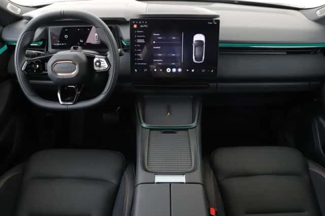 Lynk & Co 08 (2025) thumbnail 4