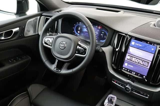 Volvo XC60 (2025) thumbnail 5