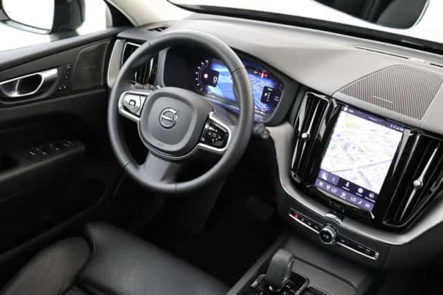 Volvo XC60 (2023) thumbnail 5