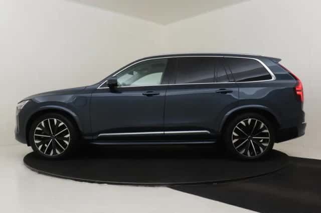 Volvo XC90 (2025) thumbnail 6