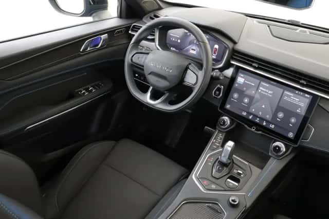 Lynk & Co 01 (2025) thumbnail 5