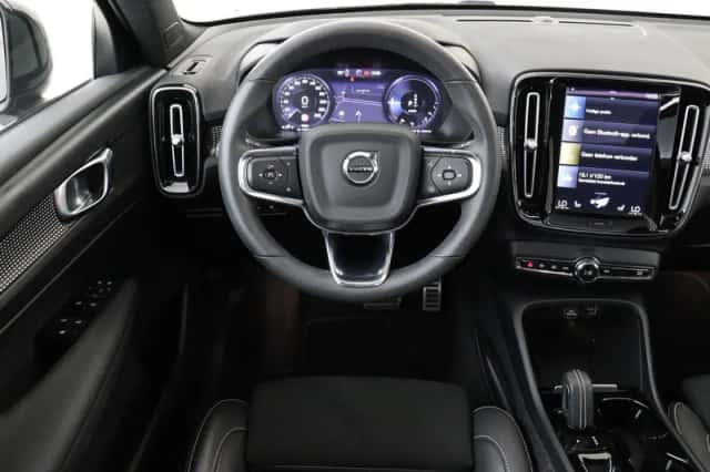Volvo XC40 (2022) thumbnail 1