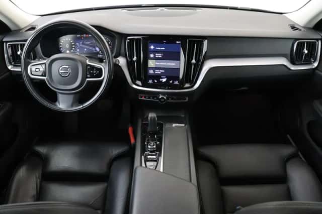 Volvo V60 (2020) thumbnail 3