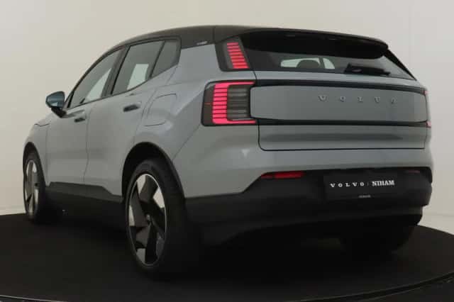 Volvo EX30 (2025) thumbnail 4
