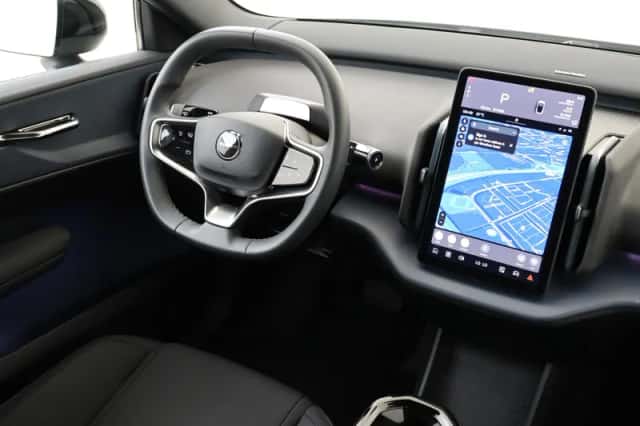 Volvo EX30 (2025) thumbnail 5