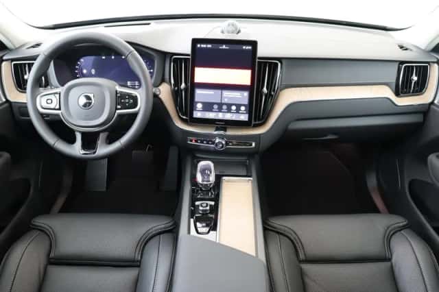Volvo XC60 (2026) thumbnail 4