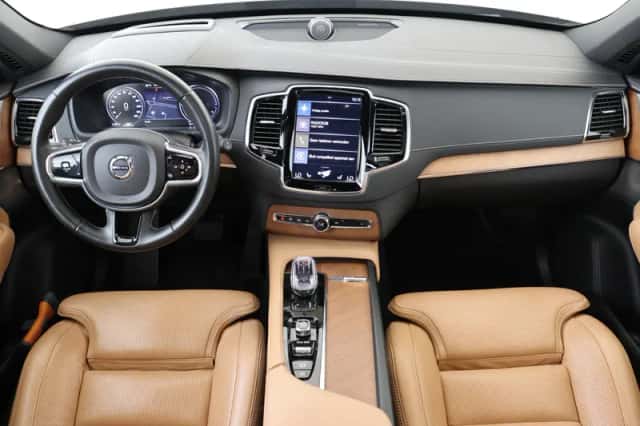 Volvo XC90 (2020) thumbnail 3