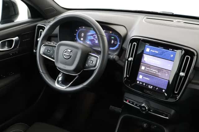 Volvo C40 (2023) thumbnail 5