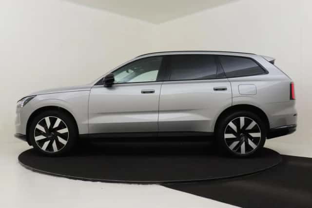 Volvo EX90 (2025) thumbnail 6
