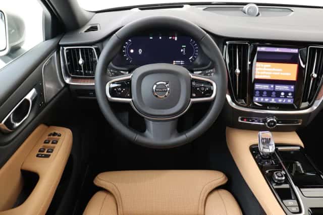 Volvo V60 (2026) thumbnail 2
