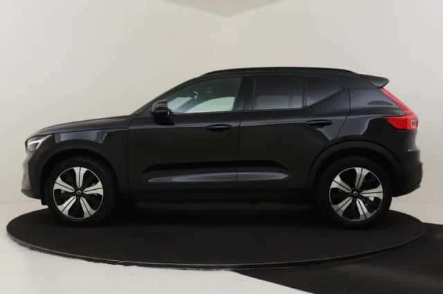 Volvo XC40 (2023) thumbnail 6