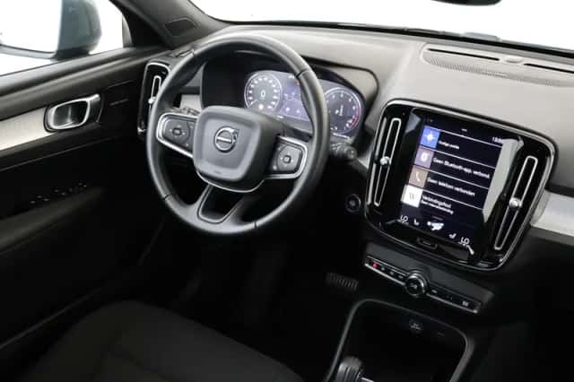 Volvo XC40 (2019) thumbnail 5