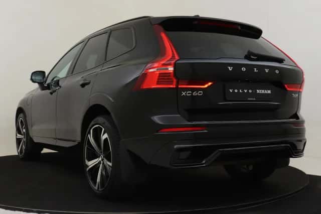 Volvo XC60 (2024) thumbnail 4