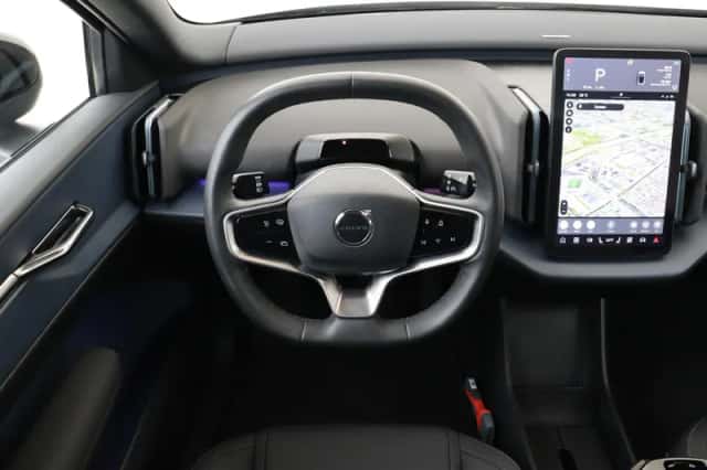 Volvo EX30 (2024) thumbnail 1