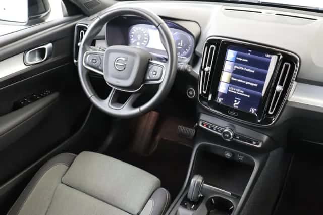 Volvo XC40 (2020) thumbnail 5