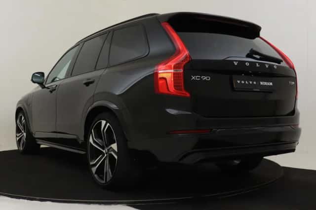 Volvo XC90 (2024) thumbnail 4