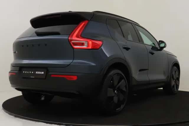 Volvo EX40 (2026) thumbnail 2