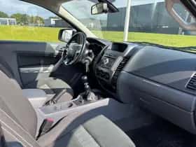 Ford Ranger (2016) thumbnail 15
