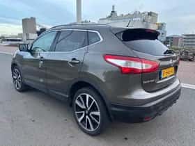 Nissan Qashqai (2017) thumbnail 5
