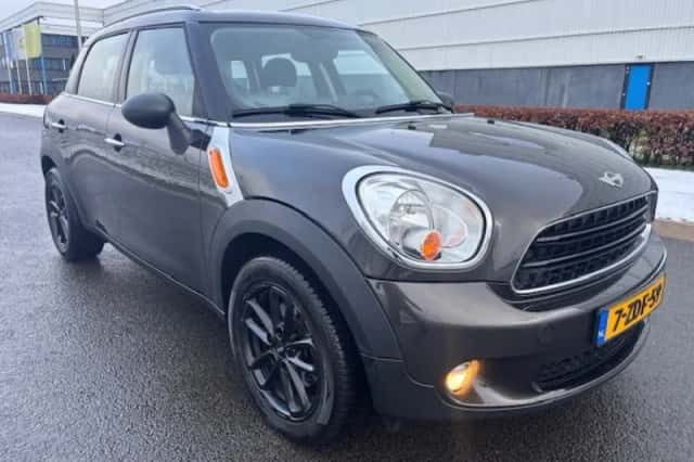MINI Countryman (2014) thumbnail 1