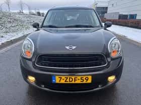 MINI Countryman (2014) thumbnail 2