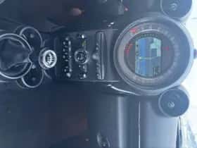 MINI Countryman (2014) thumbnail 15