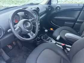 MINI Countryman (2014) thumbnail 18