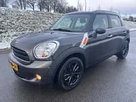 MINI Countryman (2014) thumbnail 4