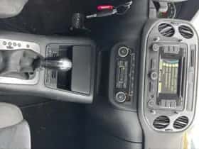 Volkswagen Tiguan (2014) thumbnail 12