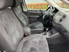 Volkswagen Tiguan (2014) thumbnail 16