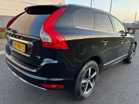 Volvo XC60 (2015) thumbnail 6