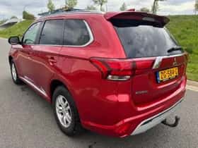 Mitsubishi Outlander (2019) thumbnail 7