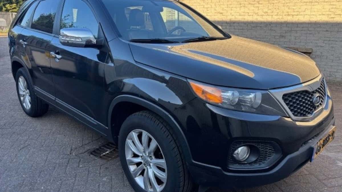 Kia Sorento (2010) — foto 1