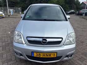 Opel Meriva (2009) thumbnail 2