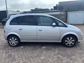 Opel Meriva (2009) thumbnail 8