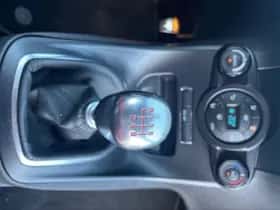 Ford Fiesta (2015) thumbnail 15