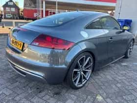 Audi TT (2011) thumbnail 5