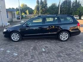 Volkswagen Passat (2009) thumbnail 4