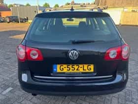 Volkswagen Passat (2009) thumbnail 8