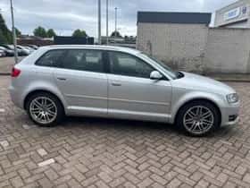 Audi A3 (2010) thumbnail 6