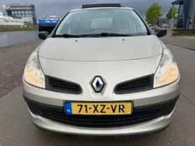 Renault Clio (2007) thumbnail 2