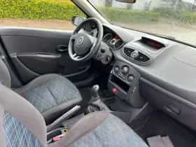 Renault Clio (2007) thumbnail 16