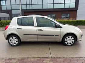 Renault Clio (2007) thumbnail 4