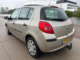 Renault Clio (2007) thumbnail 7