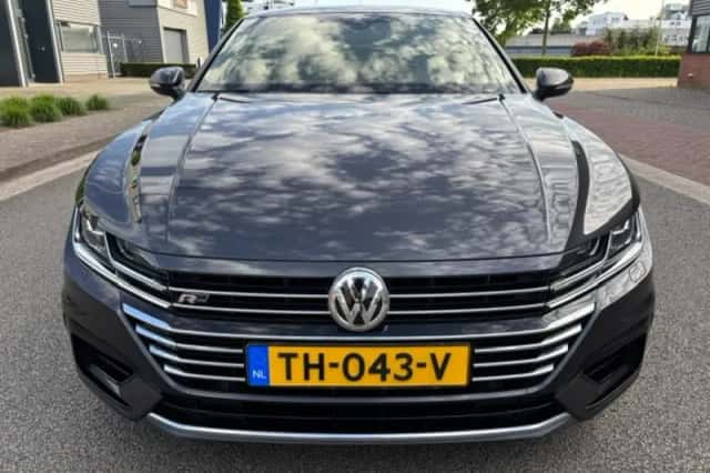 Volkswagen Arteon (2018) thumbnail 3