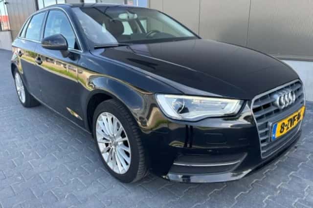 Audi A3 (2015) thumbnail 1