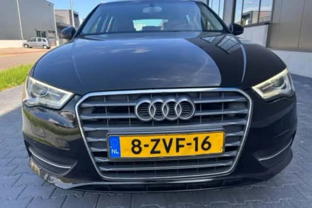Audi A3 (2015) thumbnail 4