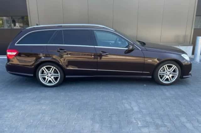 Mercedes-Benz E-Klasse (2011) thumbnail 5